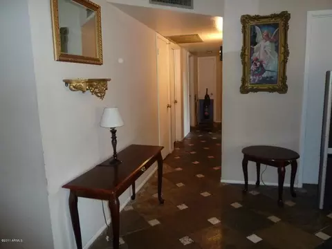 4210 E Grove St, Phoenix, AZ 85040 photo 3