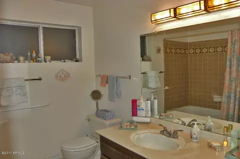 4219 E Sheena Dr, Phoenix, AZ 85032 photo 7