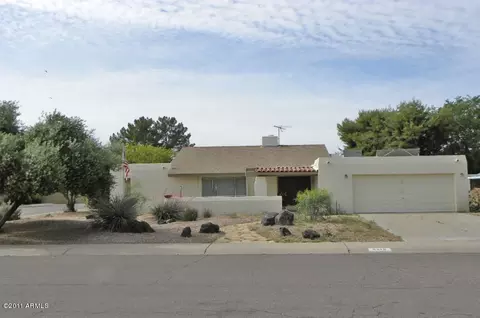 4219 E Sheena Dr, Phoenix, AZ 85032 photo 1