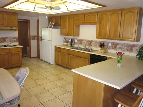 2712 E Hale St, Mesa, AZ 85213 photo 4