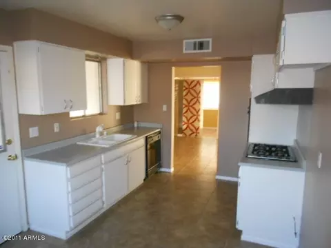 721 E Cavalier Dr, Tempe, AZ 85288 photo 8