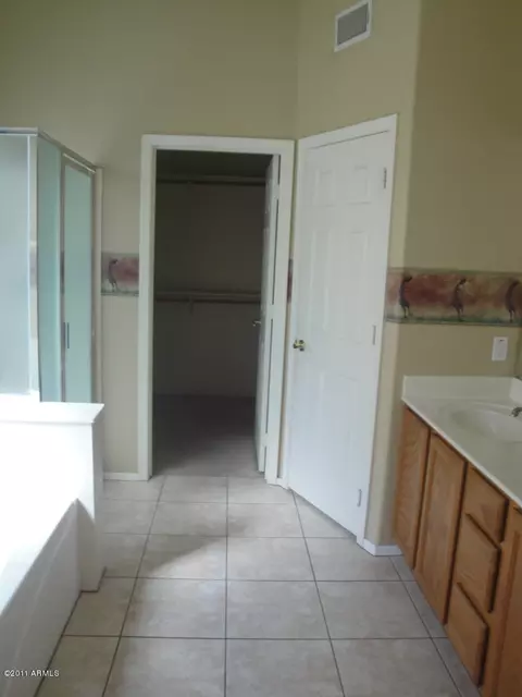 1795 S Morrison Ln, Gilbert, AZ 85295 photo 6