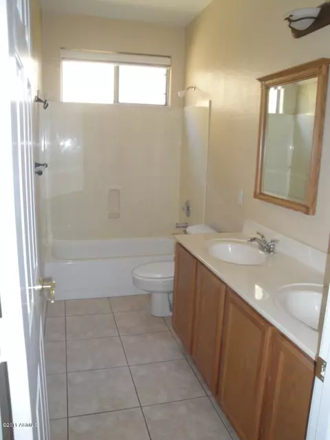1795 S Morrison Ln, Gilbert, AZ 85295 photo 7