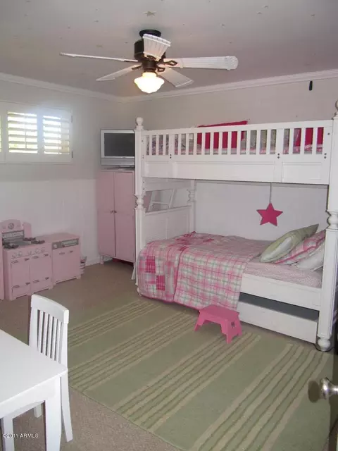 839 E Desert Park Ln, Phoenix, AZ 85020 photo 14