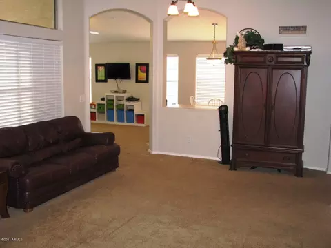 2276 S Bahama Dr, Gilbert, AZ 85295 photo 9