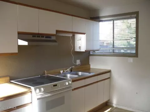 2425 W Seldon Ln, Phoenix, AZ 85021 photo 14