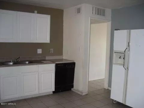 2425 W Seldon Ln, Phoenix, AZ 85021 photo 11