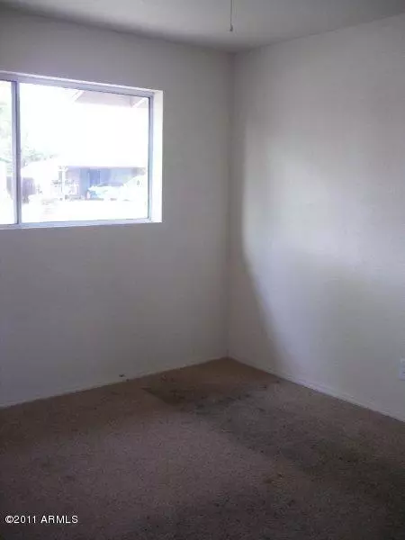 2425 W Seldon Ln, Phoenix, AZ 85021 photo 4