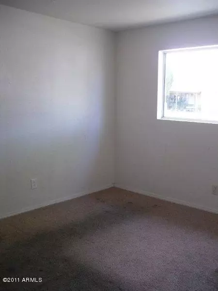 2425 W Seldon Ln, Phoenix, AZ 85021 photo 5