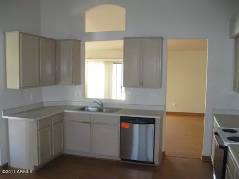 329 E Sherri Dr, Gilbert, AZ 85296 photo 7