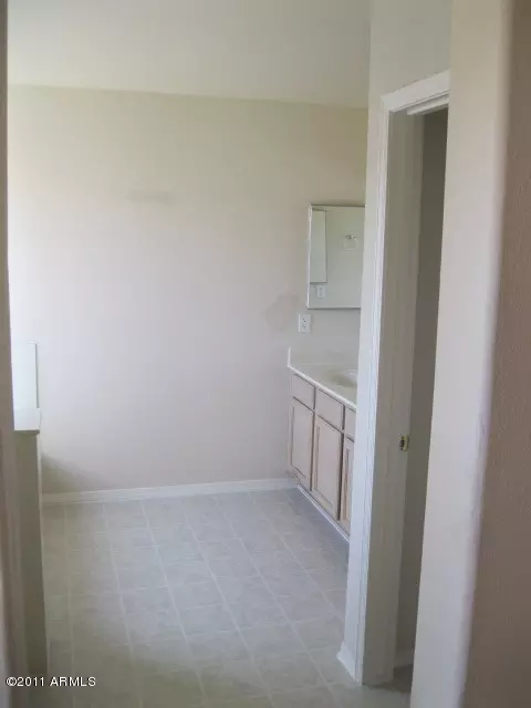 329 E Sherri Dr, Gilbert, AZ 85296 photo 11