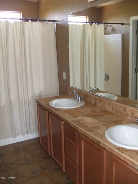 1448 E Chipman Rd, Phoenix, AZ 85040 photo 11