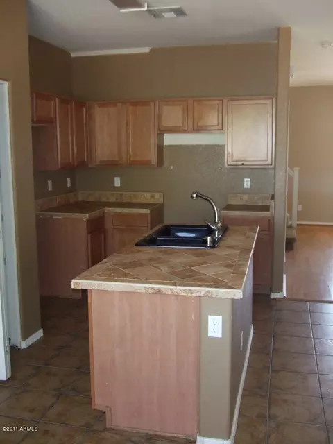 1448 E Chipman Rd, Phoenix, AZ 85040 photo 3