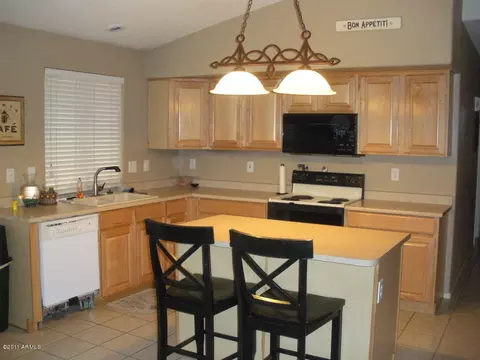 1128 E Orchid Ln, Gilbert, AZ 85296 photo 2