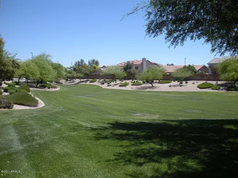 1128 E Orchid Ln, Gilbert, AZ 85296 photo 5
