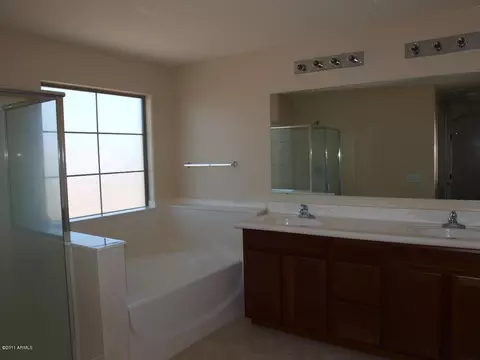 3519 E Aris Dr, Gilbert, AZ 85298 photo 8