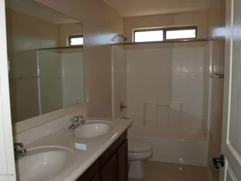 3519 E Aris Dr, Gilbert, AZ 85298 photo 9