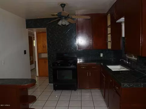 2824 E Pierce St, Phoenix, AZ 85008 photo 8