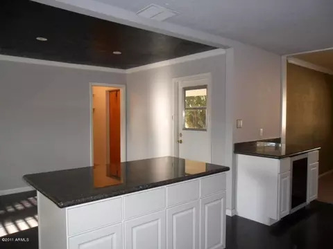 3205 N 41st Pl, Phoenix, AZ 85018 photo 11