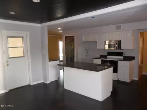 3205 N 41st Pl, Phoenix, AZ 85018 photo 14