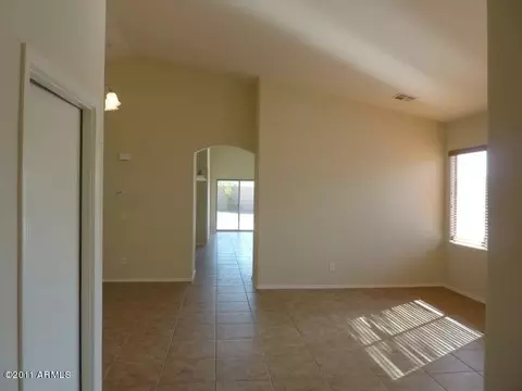 3963 E Trigger Way, Gilbert, AZ 85297 photo 2