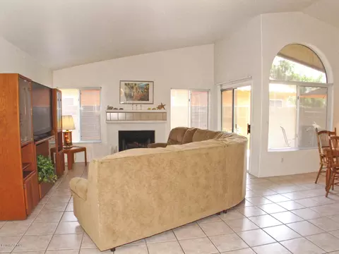 2223 E Siesta Ln, Phoenix, AZ 85024 photo 2
