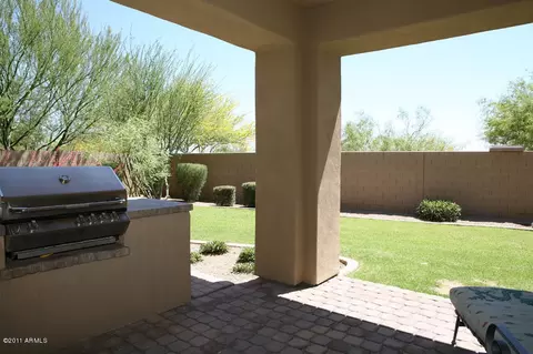 3975 E Crest Ln, Phoenix, AZ 85050 photo 18