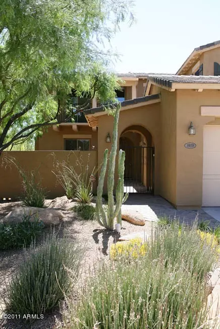 3975 E Crest Ln, Phoenix, AZ 85050 photo 21