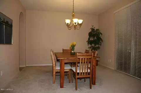 3975 E Crest Ln, Phoenix, AZ 85050 photo 15