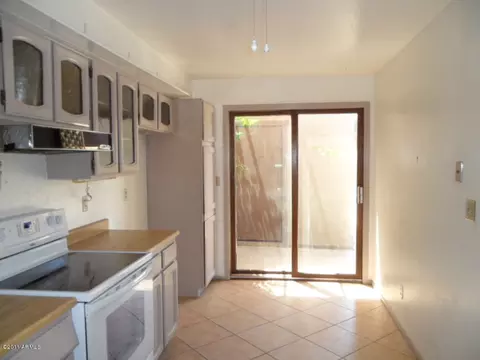 5126 Edgemont Ave, Phoenix, AZ 85008 photo 5