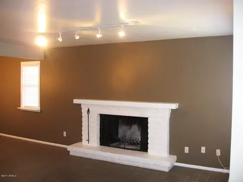 1176 E Belmont Ave, Phoenix, AZ 85020 photo 2
