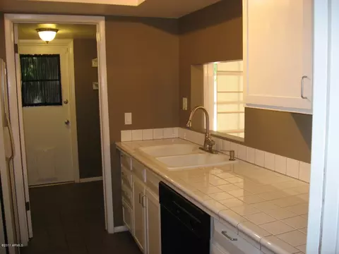 1176 E Belmont Ave, Phoenix, AZ 85020 photo 3
