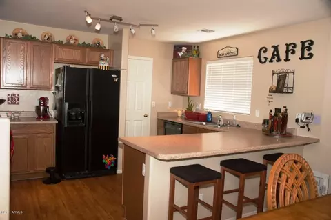 5726 S 33rd Dr, Phoenix, AZ 85041 photo 8