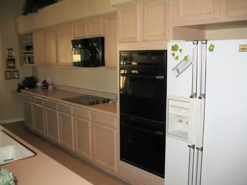 4553 E Lariat Ln, Phoenix, AZ 85050 photo 8