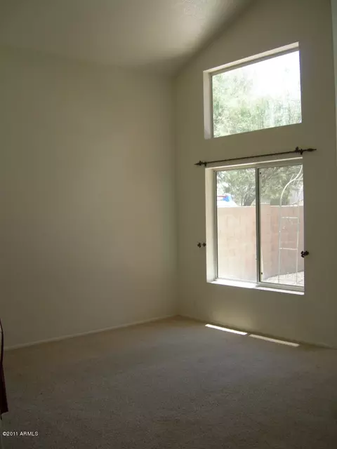 3213 E Marco Polo Rd, Phoenix, AZ 85050 photo 9