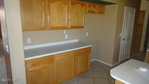 7896 W Oraibi Dr, Glendale, AZ 85308 photo 6