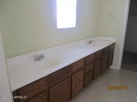 8715 E Knowles Ave, Mesa, AZ 85209 photo 5