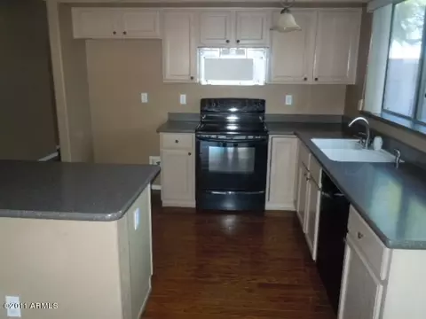 2449 E Patrick Ln, Phoenix, AZ 85024 photo 5