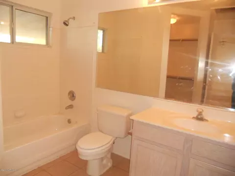1040 S Wanda Dr, Gilbert, AZ 85296 photo 11