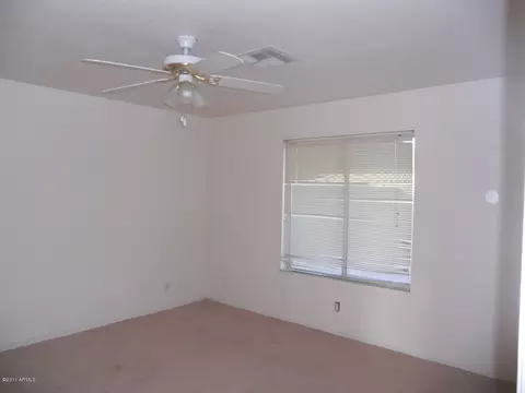 1040 S Wanda Dr, Gilbert, AZ 85296 photo 9