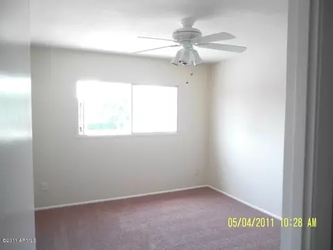 3208 W Gelding Dr, Phoenix, AZ 85053 photo 8