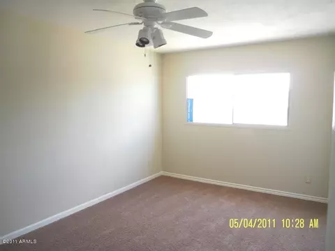 3208 W Gelding Dr, Phoenix, AZ 85053 photo 9