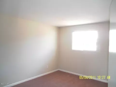3208 W Gelding Dr, Phoenix, AZ 85053 photo 5