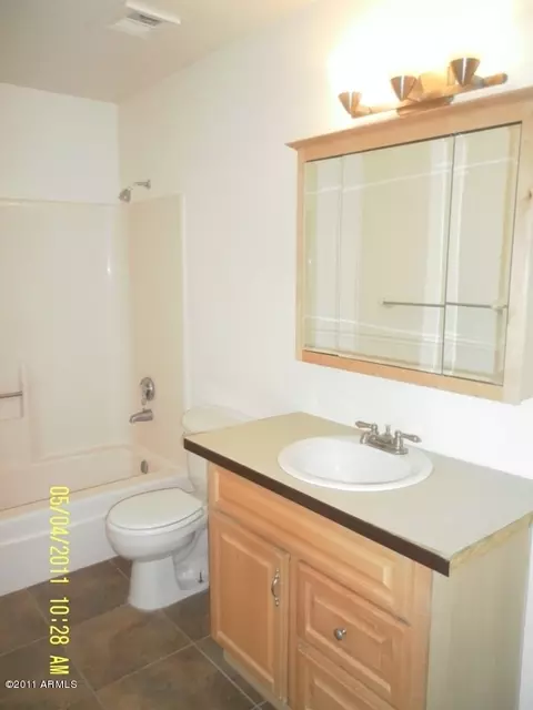 3208 W Gelding Dr, Phoenix, AZ 85053 photo 10