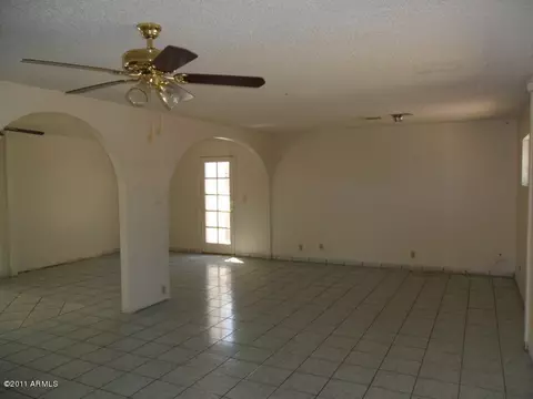 4407 E Nancy Ln, Phoenix, AZ 85042 photo 6