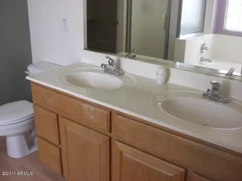 2207 S Peppertree Ct, Gilbert, AZ 85295 photo 11