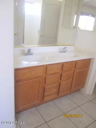 2328 E Catclaw St, Gilbert, AZ 85296 photo 5