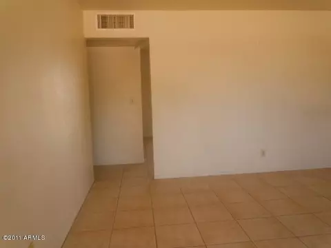 3107 W Windrose Dr, Phoenix, AZ 85029 photo 2