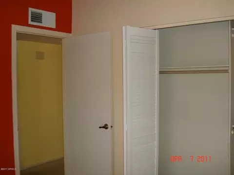 4829 E Sunrise Dr, Phoenix, AZ 85044 photo 9