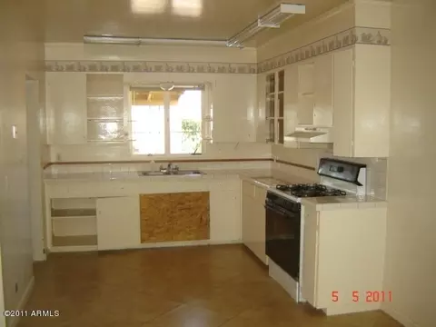 1206 E Winter Dr, Phoenix, AZ 85020 photo 4